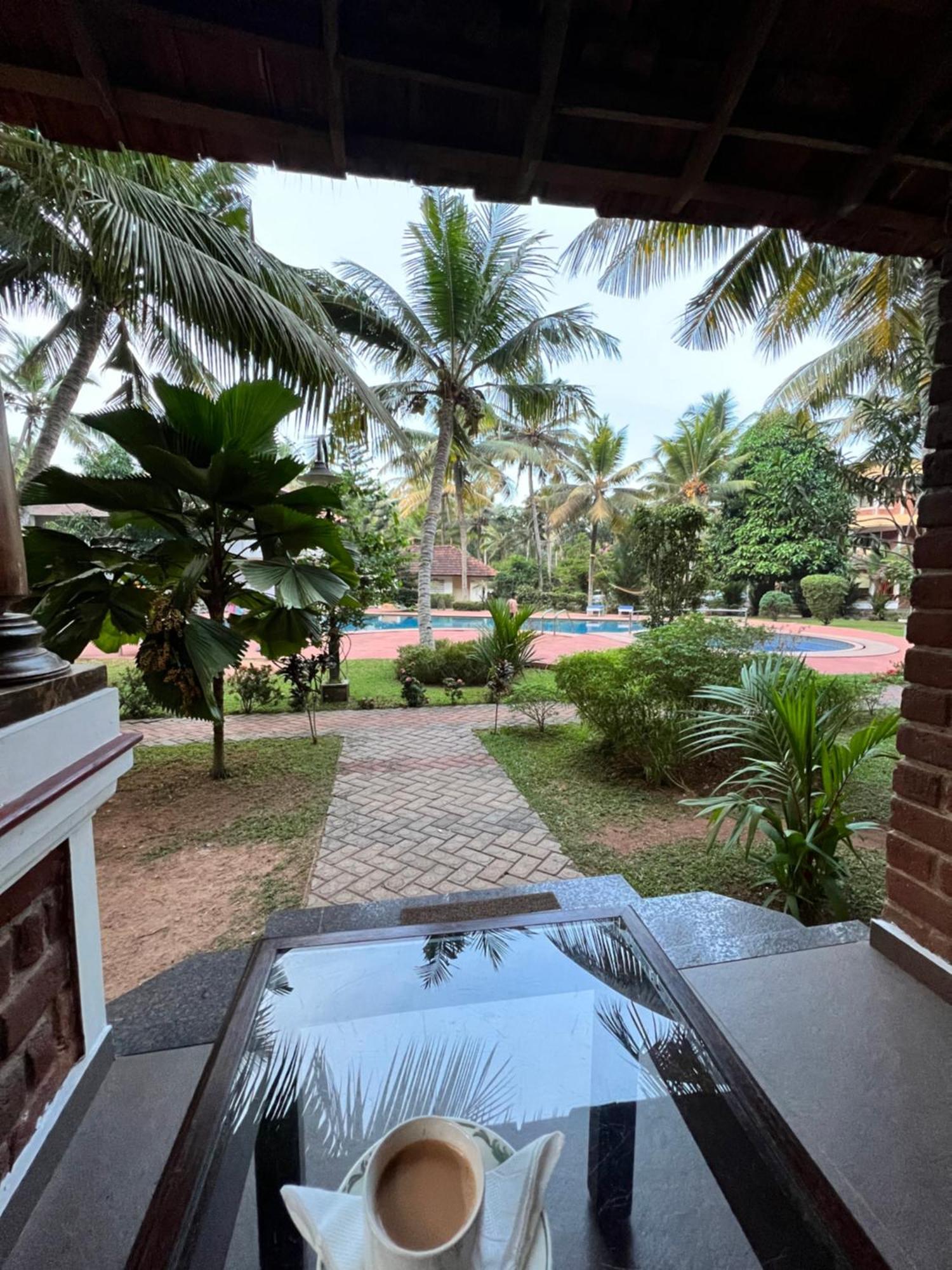 Abad Harmonia Ayurvedic Beach Resort Kovalam Exteriér fotografie