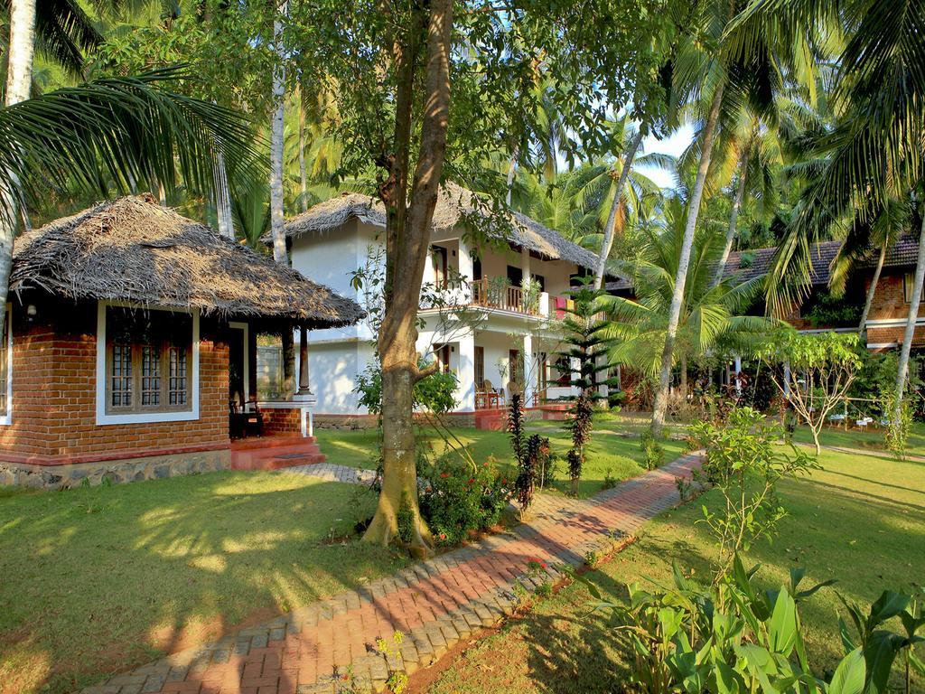 Abad Harmonia Ayurvedic Beach Resort Kovalam Exteriér fotografie